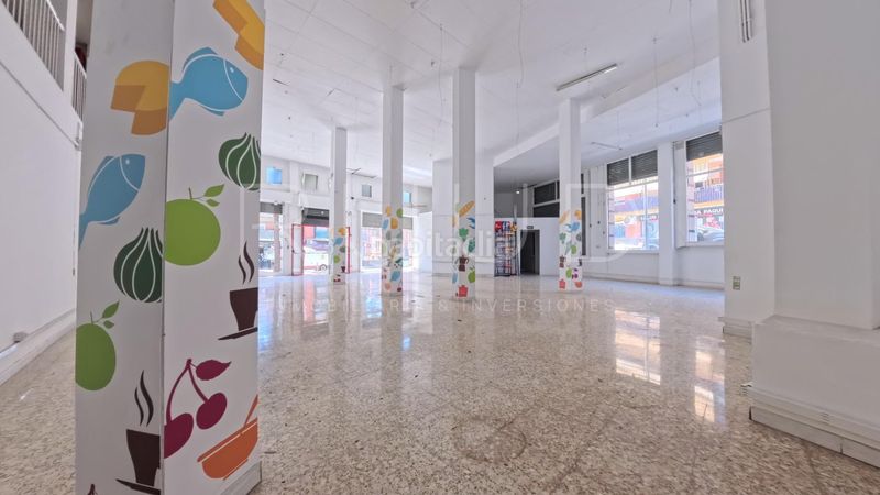 Foto ca4abaa3-2142-4a9c-8666-277611246573. Lloguer local comercial a La Roureda Viladecans