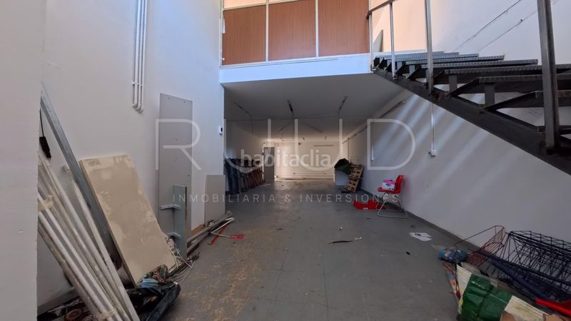 Foto cee07233-b5ef-4232-b5d2-0201d860f0cc. Lloguer local comercial a La Roureda Viladecans