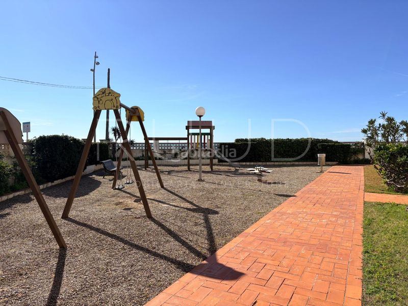 Foto a8ae4fdb-a318-47f6-a03c-d1da888546b7. Pis amb calefacció aparcament piscina a Lluminetes Castelldefels