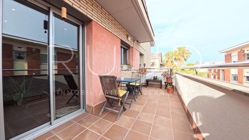 Foto 14781e37-ff39-4d50-acd8-d41d486572dd. Duplex avec chauffage parking piscine dans Baixador Castelldefels