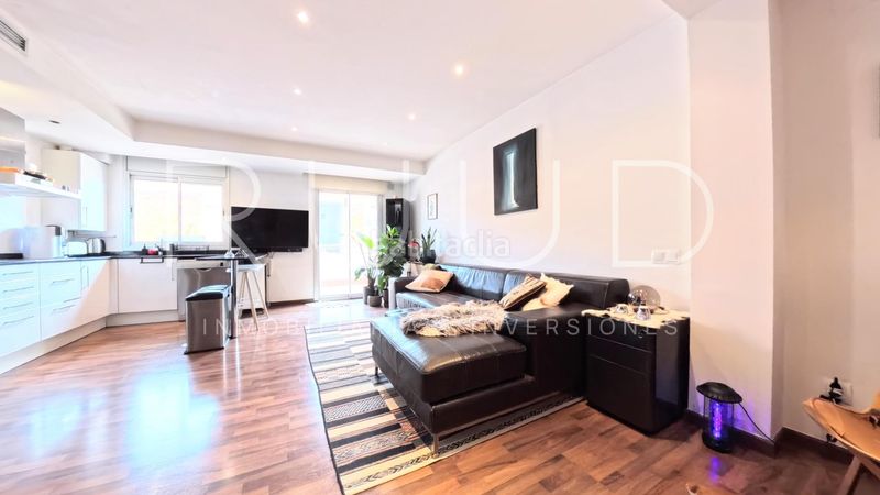 Foto abd557c2-1bbc-4c29-9a57-6346f48a918d. Duplex avec chauffage parking piscine dans Baixador Castelldefels