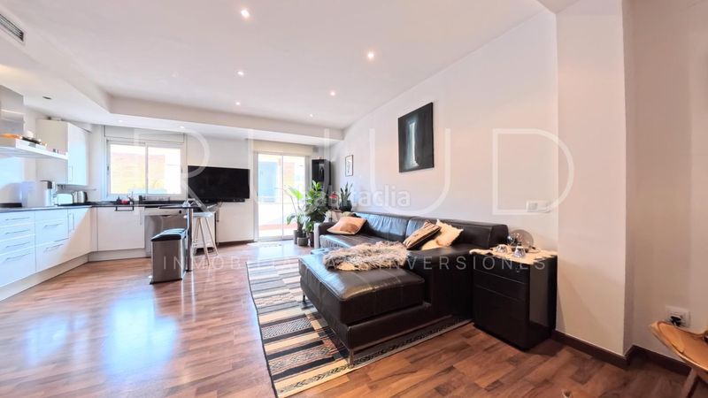 Foto cd9ae235-6c69-4fdd-a041-aadd0a121e20. Duplex avec chauffage parking piscine dans Baixador Castelldefels
