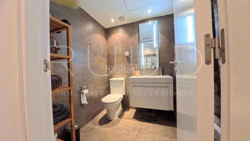 Foto df7140d3-7776-4f2c-91a1-02a7b1177631. Duplex avec chauffage parking piscine dans Baixador Castelldefels