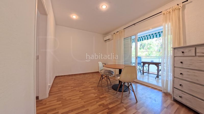 Foto bb380370-5980-44ce-9a57-7519dc65ebd5. Pis amb aparcament a Baixador Castelldefels