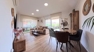 Flat  Blas infante. Piso esquinero, reformado y todo exterior, con terraza envolvent