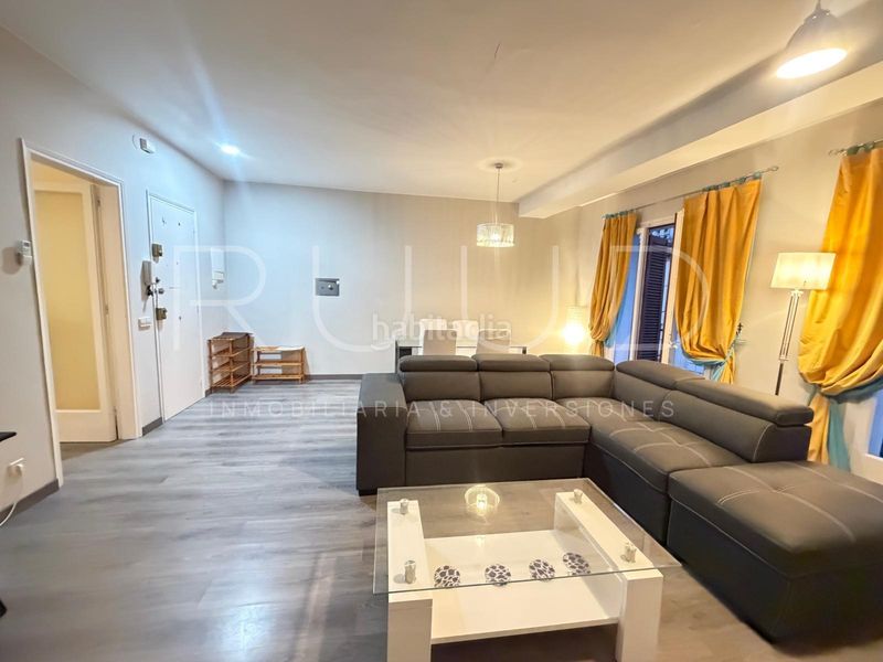 Foto 5080bd44-fc6d-4857-95c2-f48dd2f52b00. Pis a Centre Sitges