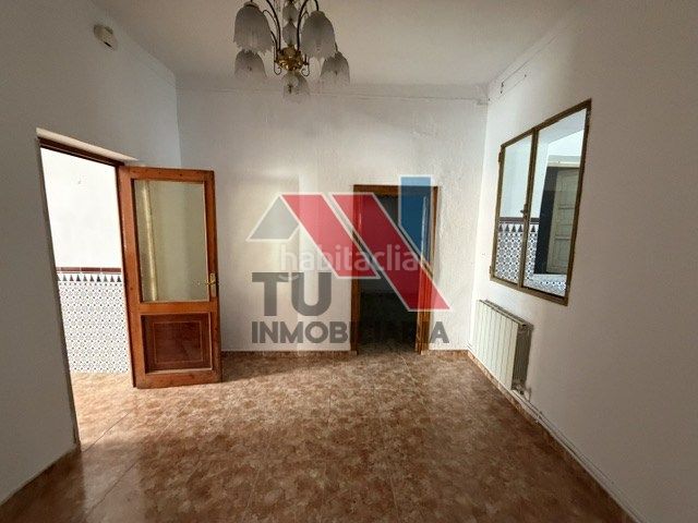 Foto 6cc8460d-270f-4157-8eda-549211050299. Casa a calle madrid 42 a Fuensalida