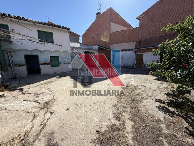 Foto 80b4bd03-b44b-41f6-8296-3f2d2df30a24. Casa a calle madrid 42 a Fuensalida