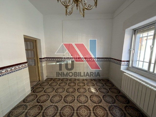 Foto c7d27892-052d-42f2-8ea0-86dfa26c6f2c. Casa a calle madrid 42 a Fuensalida