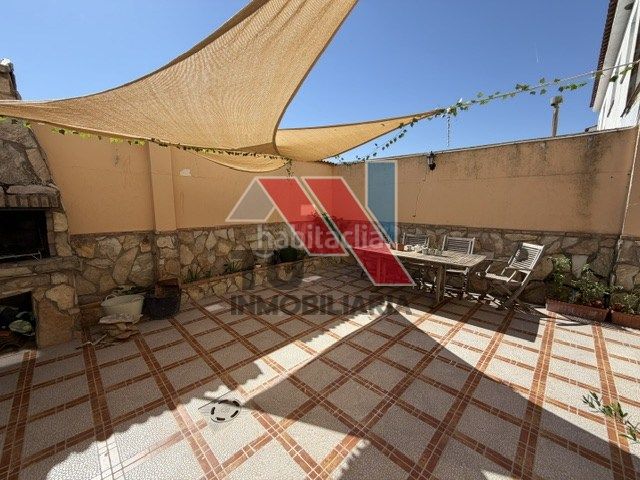 Foto 967ca357-8235-4fd5-8781-be52cf385ee6. Xalet a calle la aurora 3 a Alcabón