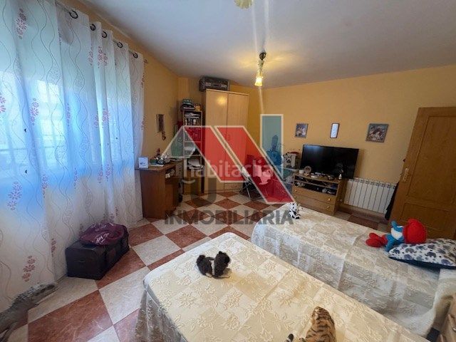 Foto 08fe6f3c-d133-4225-a0fb-034e10212e57. Chalet en calle miguel servet 1 en Novés