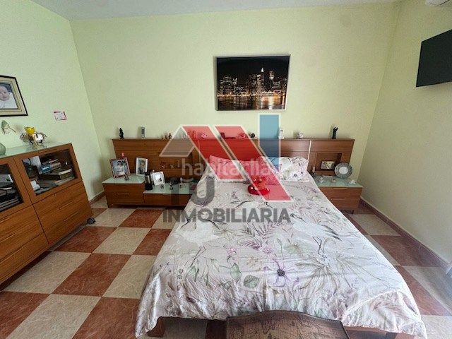Foto 423680b4-5659-48c3-90dc-e41a6a117ac6. Chalet en calle miguel servet 1 en Novés