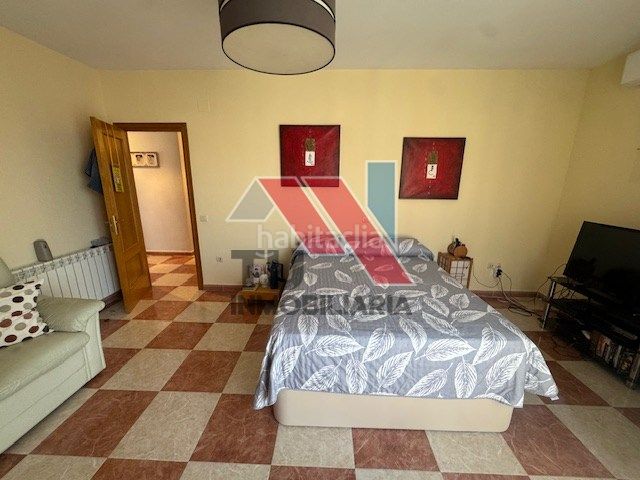 Foto 5964643e-7487-46ef-831b-1141f249a42f. Chalet en calle miguel servet 1 en Novés