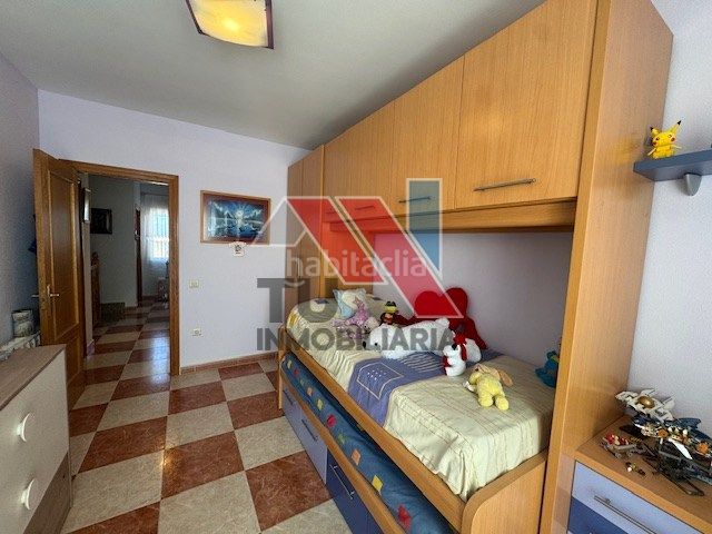 Foto a1194560-94ee-4c15-8517-cc968aeafcf1. Chalet en calle miguel servet 1 en Novés