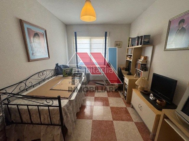 Foto 02c35982-5b66-44ed-a183-7a99d5cbb2a0. Xalet a calle miguel servet 1 a Novés