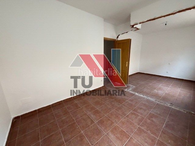 Foto 09a7d4b5-0cb4-42c1-a5c8-3d677421194a. Chalet en calle miragredos 33 en Otero