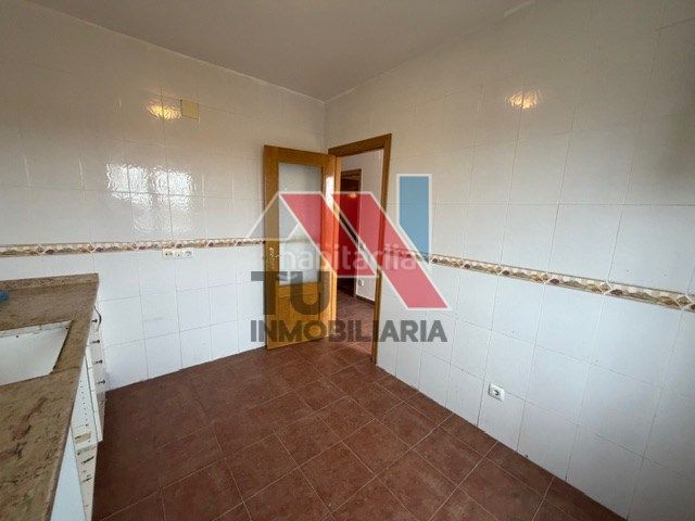 Foto 188c20d3-d0d4-47b9-b6af-420f7fd62343. Chalet en calle miragredos 33 en Otero