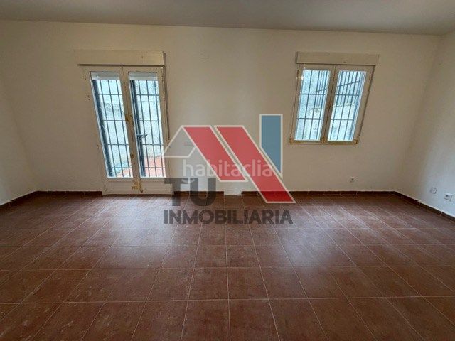 Foto 200b6daa-cd1c-4dd6-a6bc-2b018a5cefbe. Chalet en calle miragredos 33 en Otero