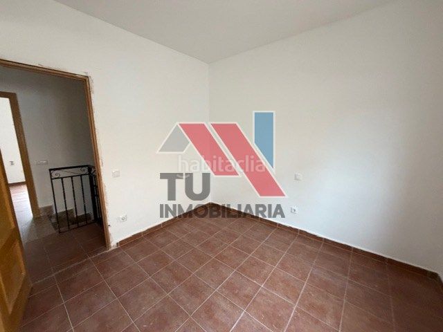 Foto 22e2102f-3d11-4fcc-8c56-51334a67608b. Chalet en calle miragredos 33 en Otero