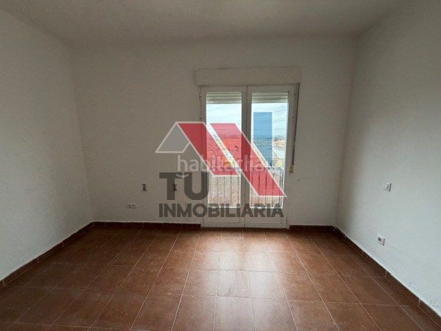Foto 51ee12b8-6f54-46a9-823c-c402f81de084. Chalet en calle miragredos 33 en Otero