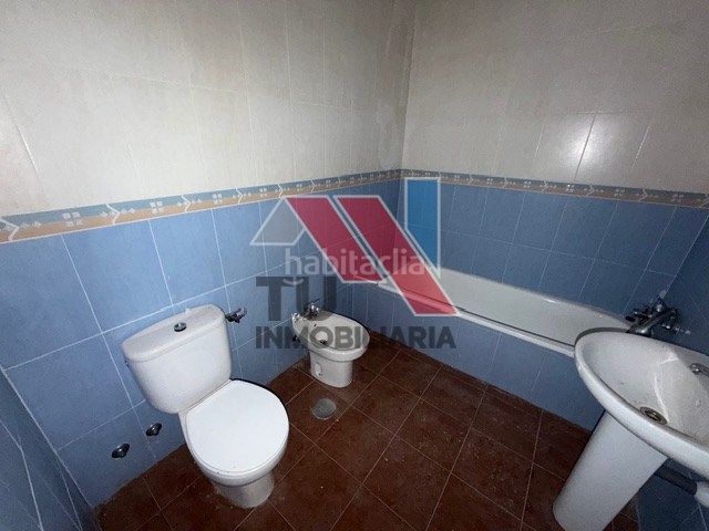 Foto 54a2c2cf-e88c-4703-b2cb-0989eb65e641. Chalet en calle miragredos 33 en Otero
