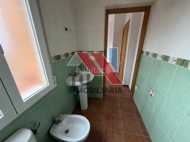 Foto 5d57db87-1b55-4639-b4c1-e89dd62772f7. Chalet en calle miragredos 33 en Otero