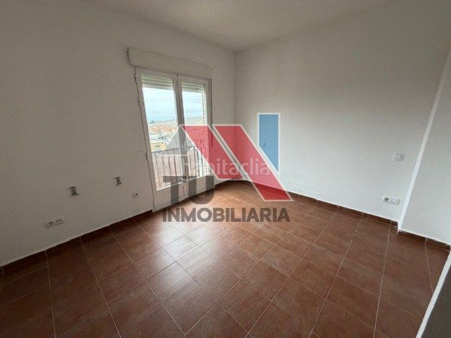 Foto 6bb93150-e23e-48db-9610-26892683b5a6. Chalet en calle miragredos 33 en Otero