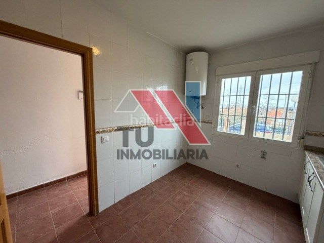 Foto 795b72ce-a011-4896-b136-781b0e80efb0. Chalet en calle miragredos 33 en Otero