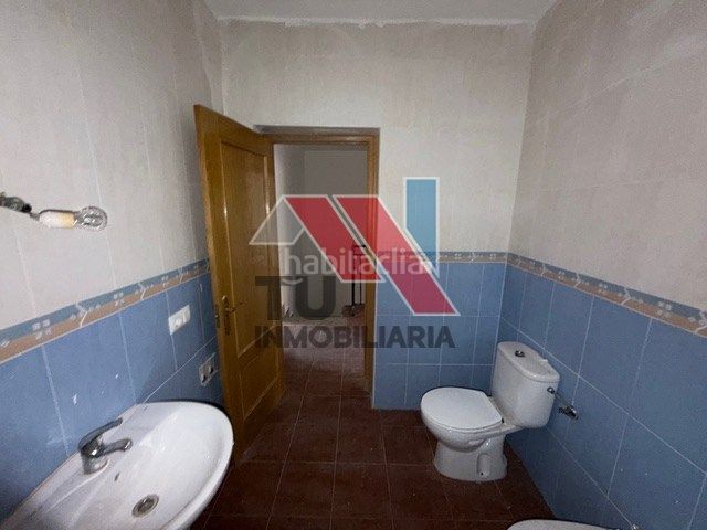 Foto 88f6b7f2-70d0-4b35-9293-4d5dac7ab8f7. Chalet en calle miragredos 33 en Otero