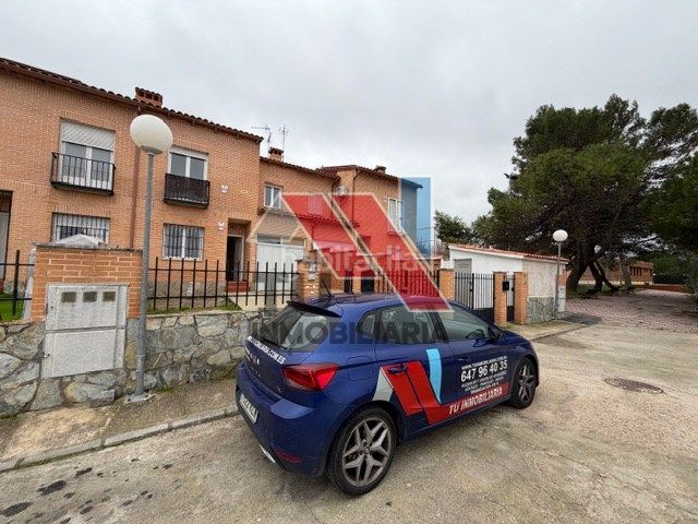 Foto a7896bd6-2d31-4b8e-9d7a-decb4cb7119c. Chalet en calle miragredos 33 en Otero