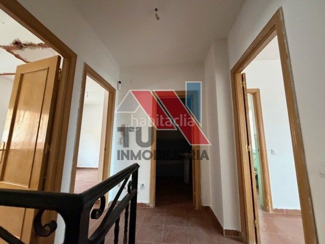 Foto b8fa3a91-6a44-4b3d-a488-13c4fdca2a6f. Chalet en calle miragredos 33 en Otero