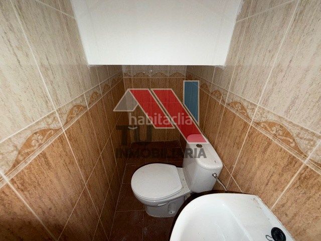 Foto c3730284-990a-4796-a6a5-e979b1ae5f17. Chalet en calle miragredos 33 en Otero