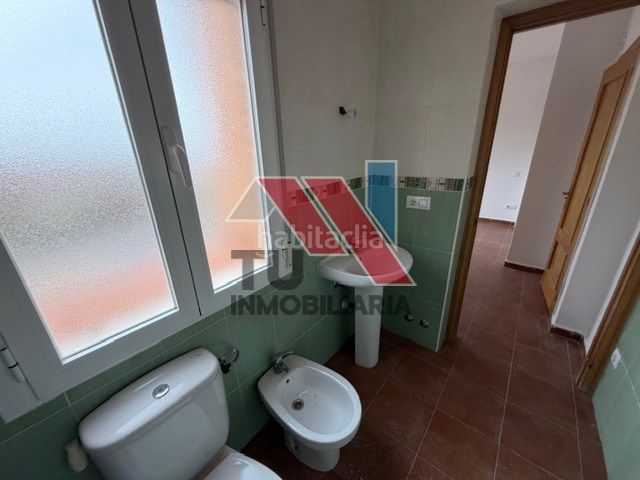 Foto c8bdedc7-d361-44fb-88d1-b2eb5bfe6cda. Chalet en calle miragredos 33 en Otero