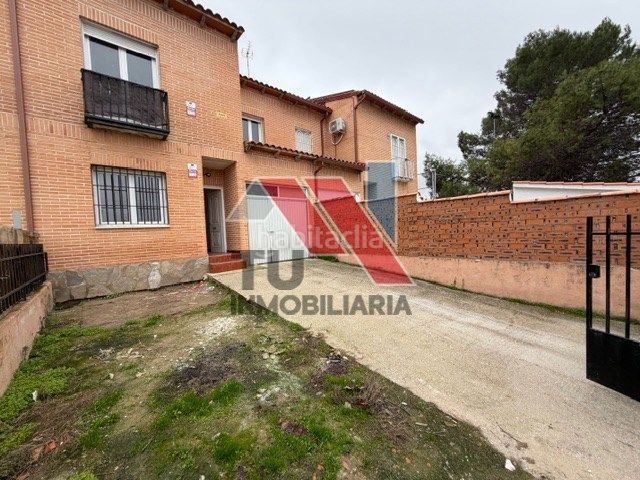 Foto e6a5aa2e-c366-4670-8f36-c273a03311b1. Chalet en calle miragredos 33 en Otero
