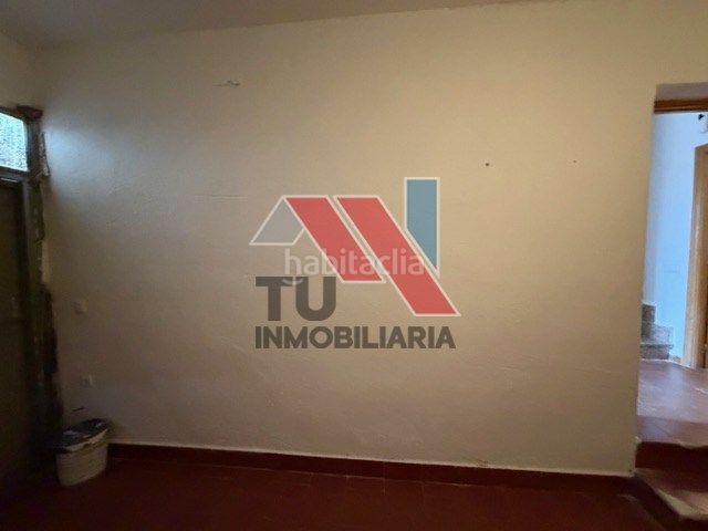 Foto f8823b93-c920-4364-ac52-4ca2b5835a92. Chalet en calle miragredos 33 en Otero
