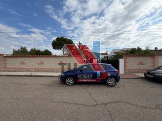 Chalet  Calle olmo 3. Con piscina