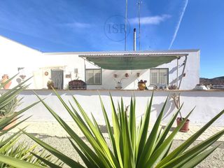 Casa in Sorbas. Casa de campo o chalet con parcela y piscina en sorbas