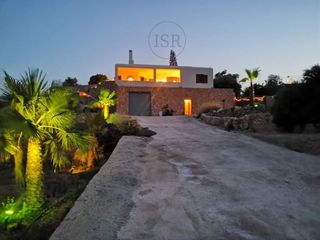 Chalet  Calle vega del cerrillo. Chalet de 4 dormitorios con estudio independiente en nijar