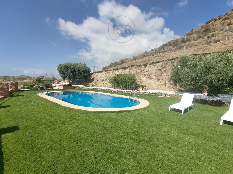 Foto 20a2ed38-7aa6-4984-842f-6df5eb53eedc. Casa amb aparcament piscina a Las Cunas - La Algarrobina Cuevas del Almanzora