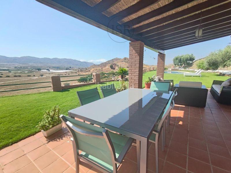 Foto bce11b52-fdbb-4bc6-bb05-c8db38b9ae59. Casa amb aparcament piscina a Las Cunas - La Algarrobina Cuevas del Almanzora