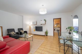 Piso en Calle las piñas 3. Oportunidad de inversión en los pacos: vivienda en planta baja c