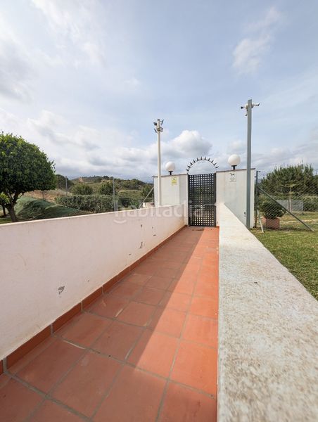 Foto 17197b2f-4d03-46f5-ba7e-e71db8e83188. Dúplex a calle sidney 237 a altos de Estepona Estepona