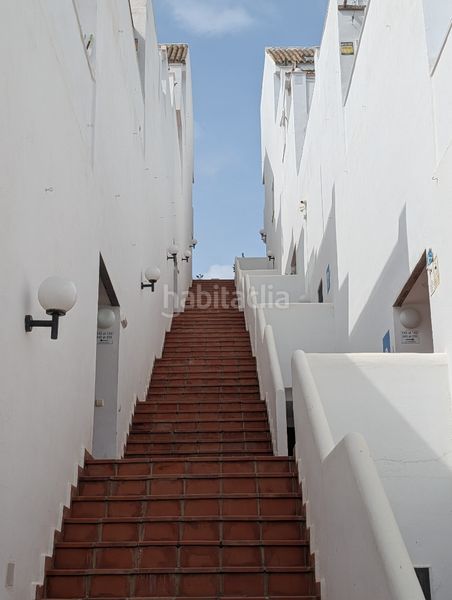 Foto 2604ced0-0104-4467-9ee4-5ff20408247d. Dúplex a calle sidney 237 a altos de Estepona Estepona