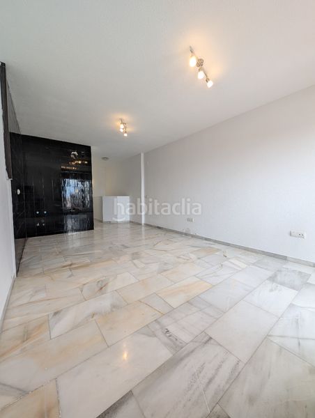 Foto 668973a3-a97e-4959-b06c-d2d8f8dd6c6c. Dúplex a calle sidney 237 a altos de Estepona Estepona