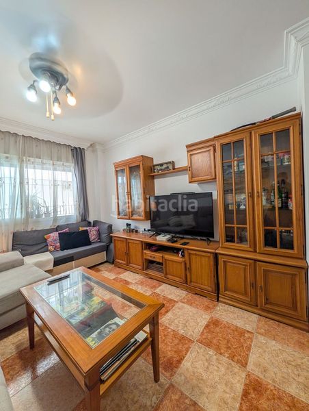 Foto a9ebbf54-38bd-420f-9730-9b7aa9413fab. Planta baixa a puerto de Estepona Estepona