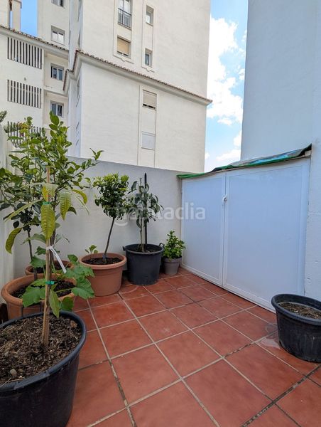 Foto 54927330-d7ba-42b3-b9f3-c5a032e023d7. Planta baixa amb aparcament piscina a puerto de Estepona Estepona