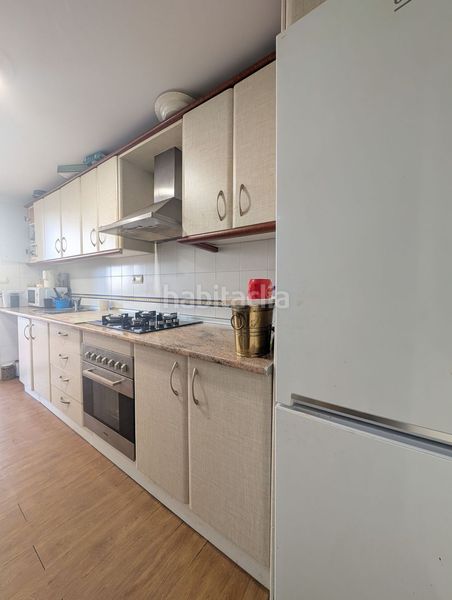 Foto a1c8206b-9eac-4084-8f7e-2bbeb3d6d91a. Apartament amb aparcament piscina a puerto de Estepona Estepona