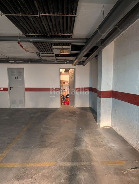 Foto e04d4b6f-e3bf-4bd9-9c8d-96c63644f666. Apartament amb aparcament piscina a puerto de Estepona Estepona