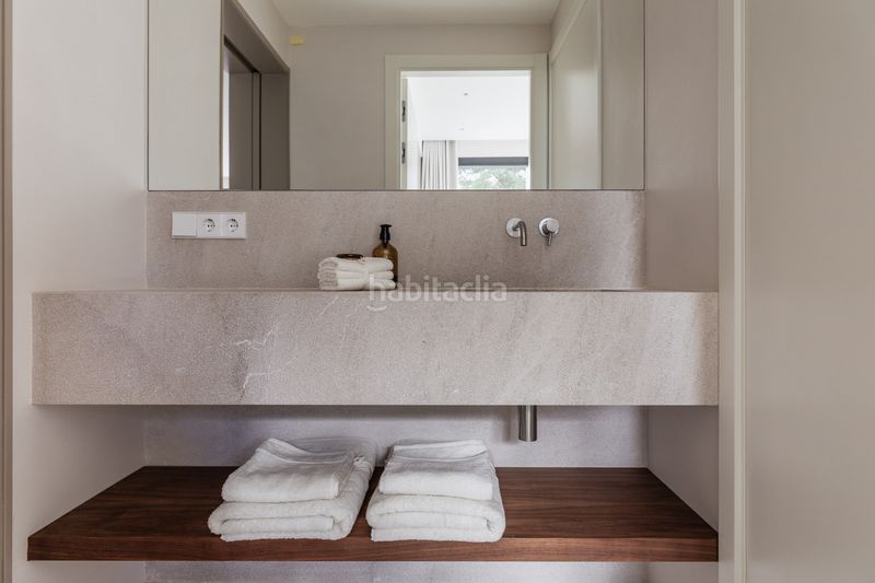 Foto 6ccb3585-c7b4-4011-b6a3-004b47947935. Apartament amb aparcament piscina a Cala Major Palma de Mallorca