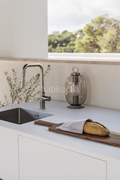Foto f8d5ff84-17eb-40e1-9239-f744a3e744ba. Àtic amb aparcament piscina a Cala Major Palma de Mallorca